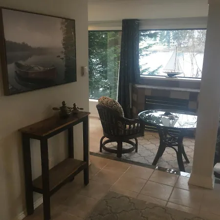 Long Lake Waterfront Bed And Breakfast-3